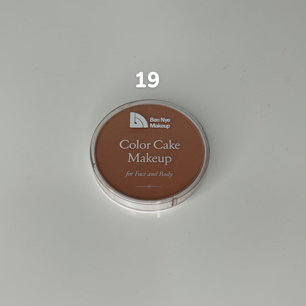 Fond de teint Color Cake Makeup BEN NYE