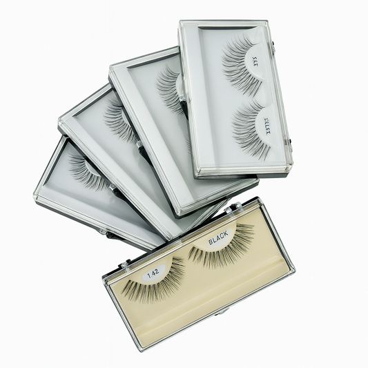 Faux cils noirs– Volume vaporeux et allongé